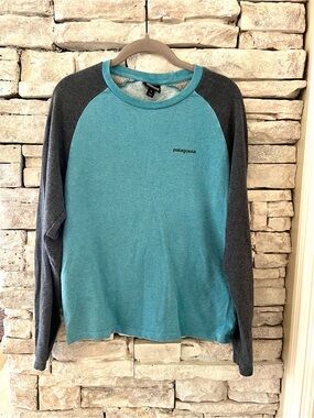 Patagonia Long-Sleeve Raglan Crewneck Shirt - Teal & Charcoal